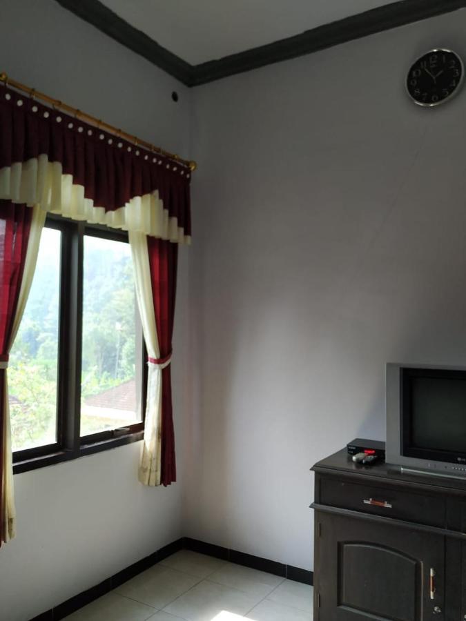 Hotel "Ngebel Indah" Zewnętrze zdjęcie
